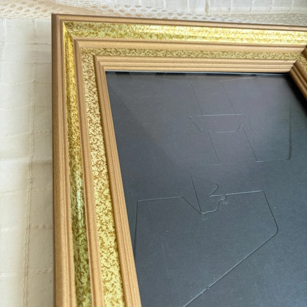 Vintage Ornate Gold Picture Frame 8x10 Textured Speckled Finish Plastic Cover